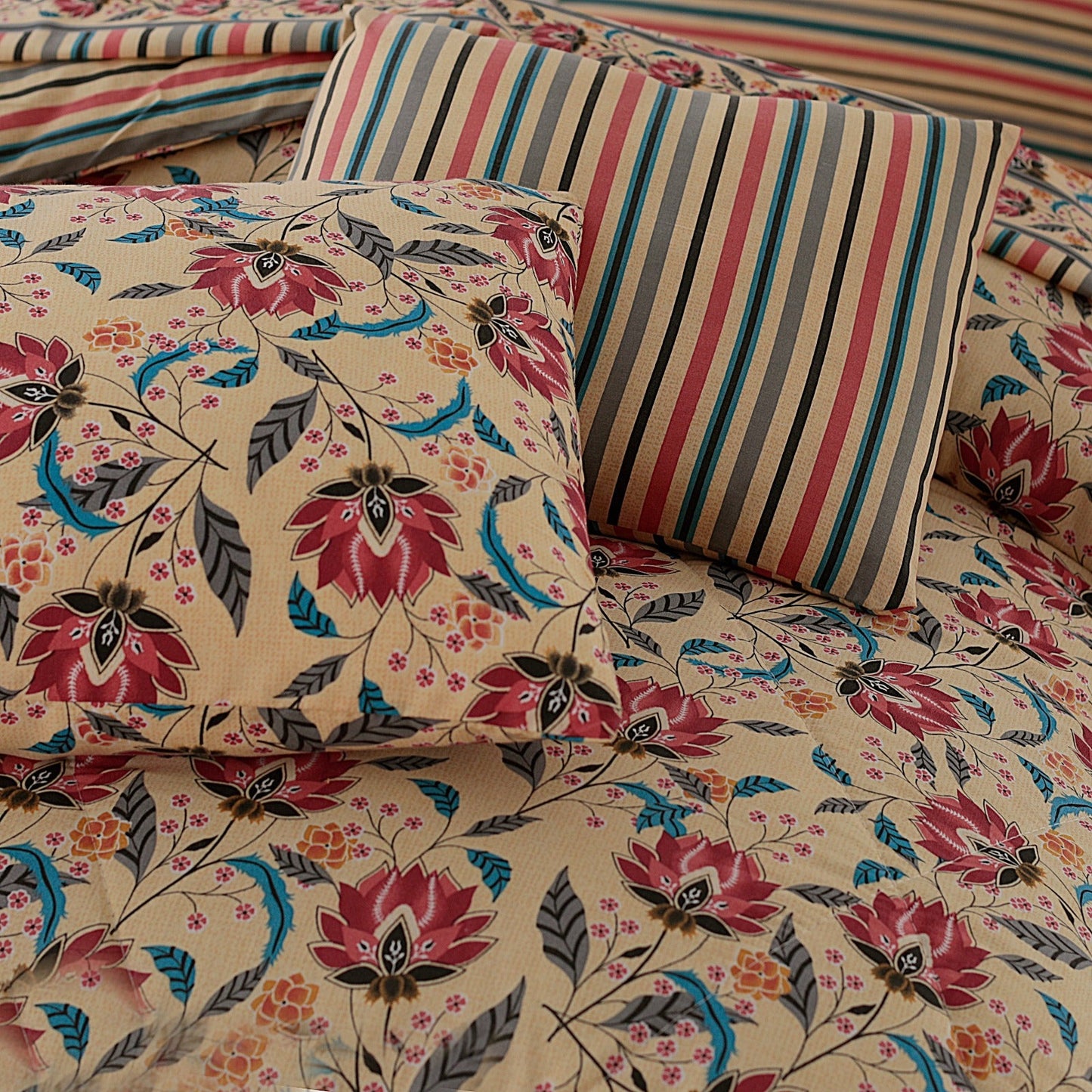 Luxurious Blended Comforter Set(Light Filling) - 7Pcs #MCF08
