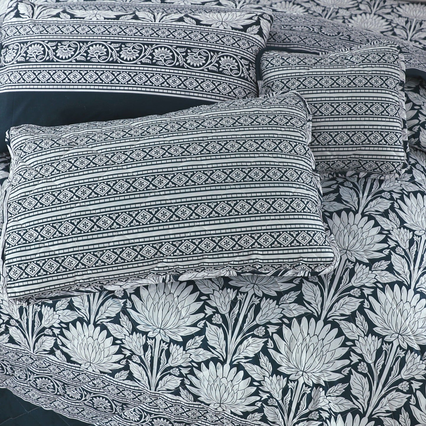 Blink -7Pcs comforter set (Light Filling) #MCF24